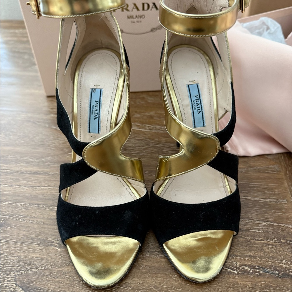 Prada Women's Black and Gold Heels - Size 37 ½ - Picture 2 of 10